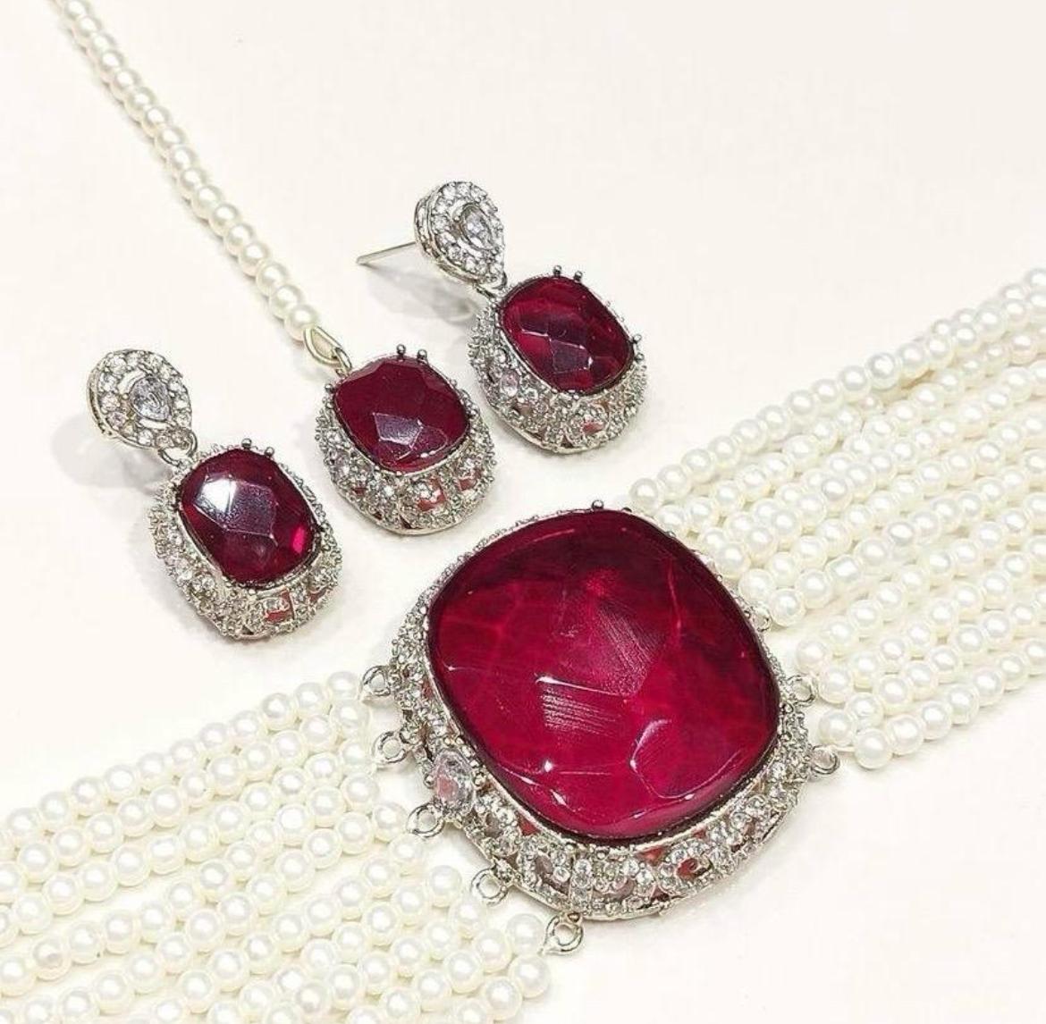 Royal Gemstone Pearl Choker Set